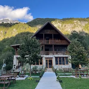 Alpinehouse 2* Theth
