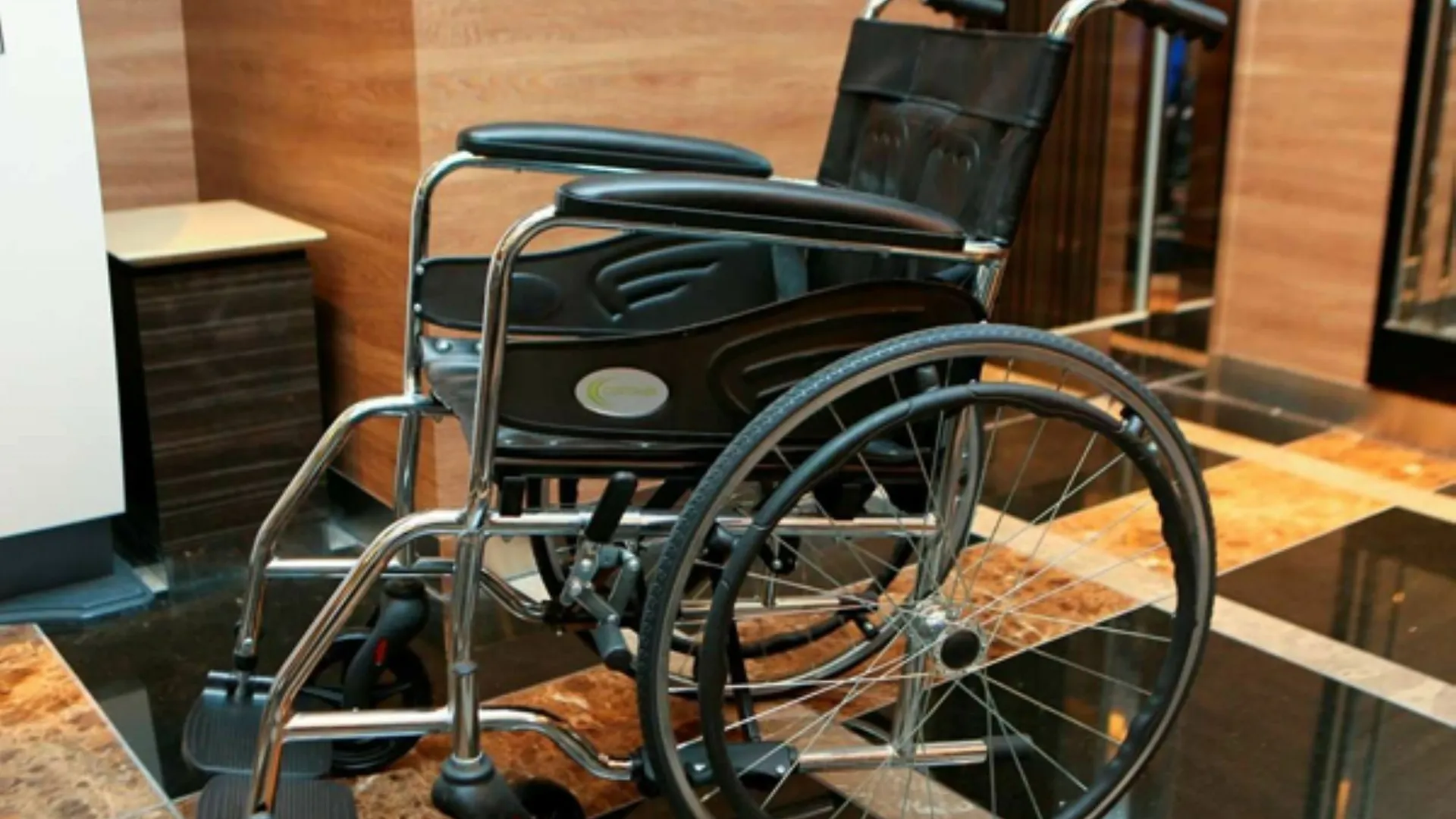 Apa Hotel Ochanomizu Ekikita Tokio 3*,